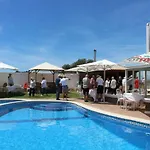 Sunshine Πανσιόν Αλμπουφέιρα